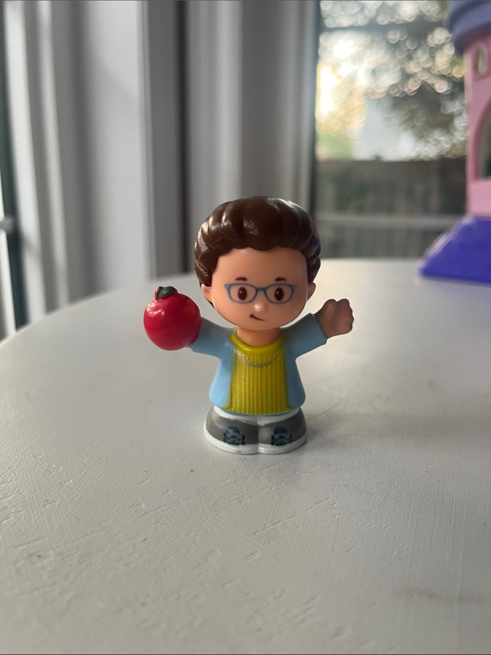 3/$10 💚Little People Teacher Figure Toy - Red Appple